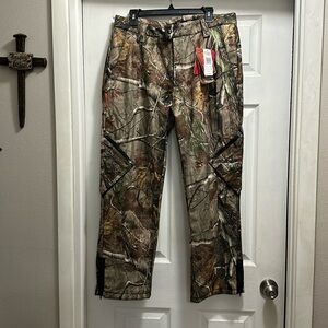 She Outdoor Camo NEW Sz Lg insulated pants
